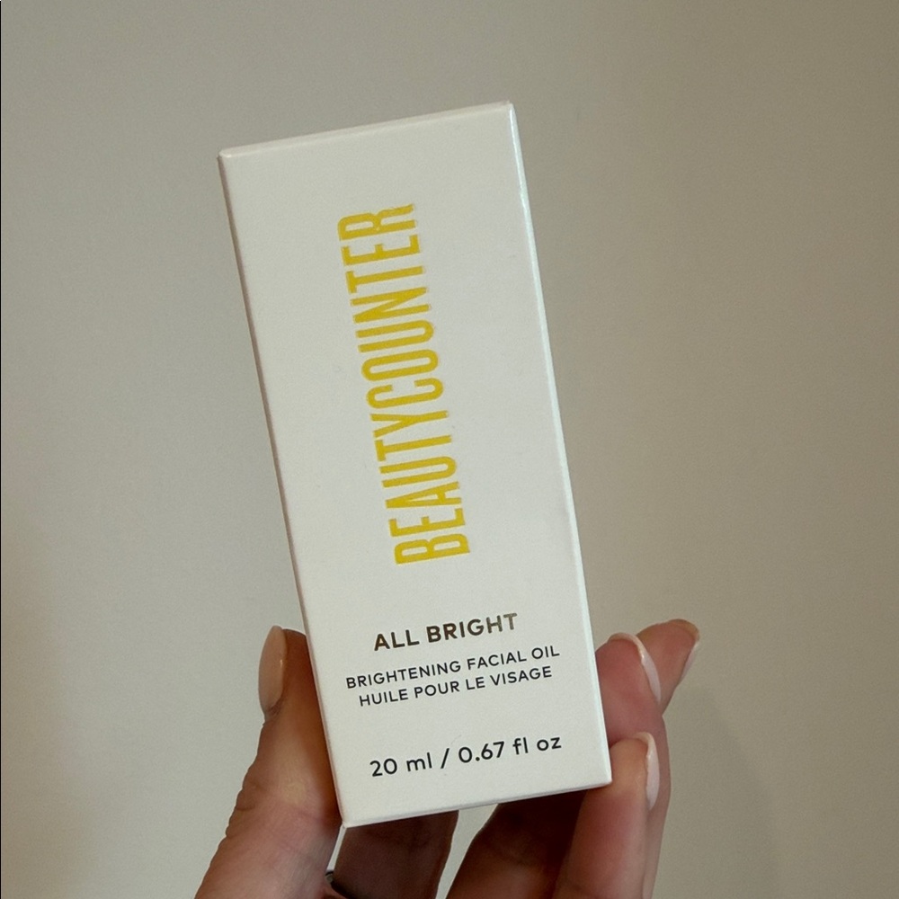 Beautycounter All Bright Facial Oil in White and Yellow